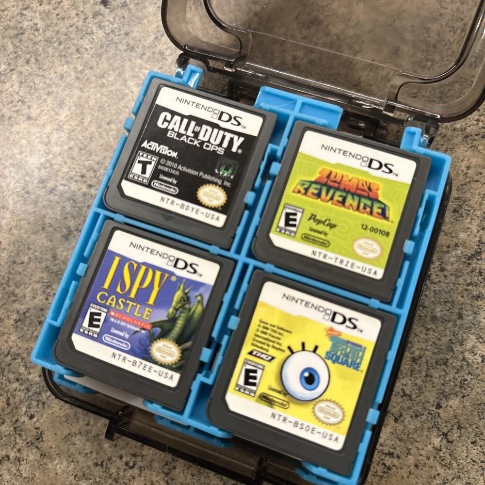 Nintendo DS Lot Of 12 Games + Hard Case Very Good Condition